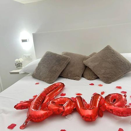 B&B Le Chic SantʼAntonio Abate Екстериор снимка